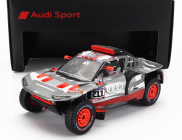 Spark-model Audi Q E-tron Rs Team Audi Sport N 221 Rally Dakar 2023 M Ekstrom - E Bergkvist 1:43 Šedá Stříbrná Černá