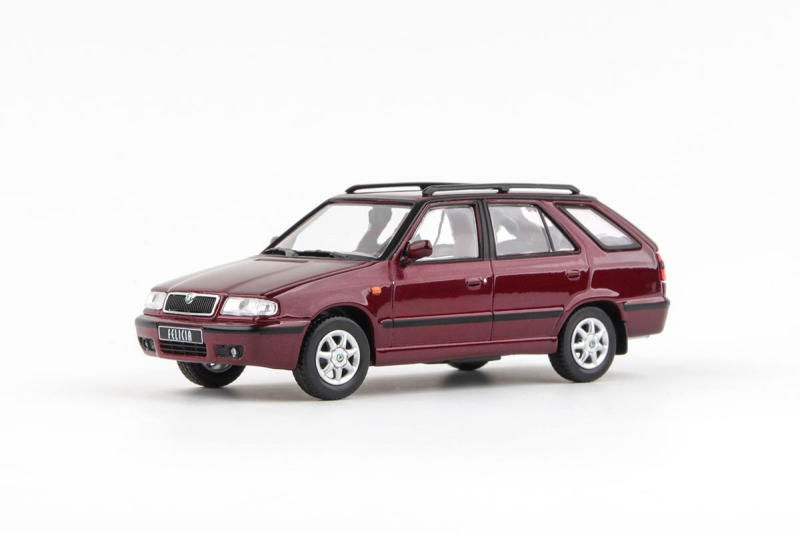 Abrex Škoda Felicia FL Combi 1998 1 43 Červená Hot Chilli Metalíza