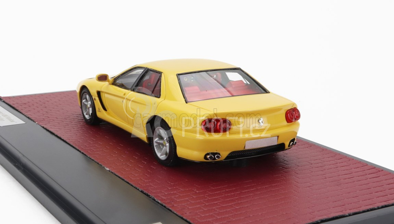 Matrix scale models Ferrari 456gt Sedan 1993 1:43 Žlutá