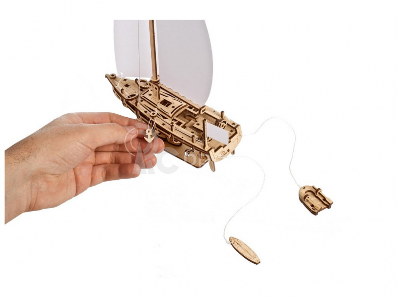 Ugears 3D dřevěné mechanické puzzle Jachta The Ocean Beauty