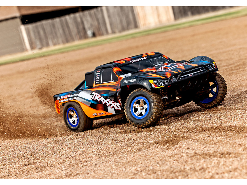 Traxxas Slash 1:10 RTR modrý