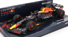 Minichamps Red bull F1 Rb18 Team Oracle Red Bull Racing N 1 1:43, tmavě modrá