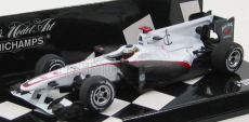 Minichamps Sauber F1 C29 N 22 Race Version 2010 P.de La Rosa 1:43 Bílá Šedá Met