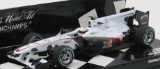 Minichamps Sauber F1  C29 N 23 Gp Japan 2010 K.kobayashi 1:43 Bílá Šedá Met