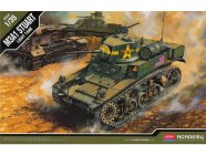 Academy M3A1 Stuart (1:35)