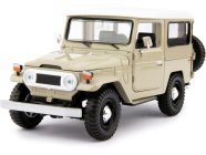 Maisto Toyota Land Cruiser FJ40 1960 1:36 béžová