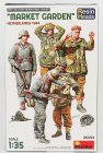 Miniart Accessories Market Garden Netherlands Military 1944 1:35 /