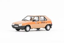 Abrex Škoda Favorit 136L (1988) 1:43 - Spoje