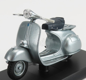 Edicola Piaggio Vespa 150 1957 1:18 Silver