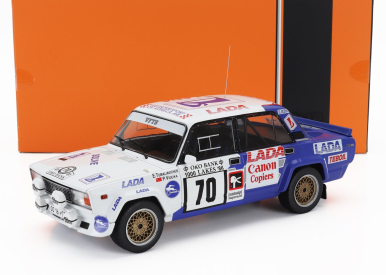 Ixo-models Lada fiat 2105 Vfts N 70 Rally 1000 Lakes 1986 Eugenijus Tumalevicious - Pranas Videika 1:18 Bílá Modrá