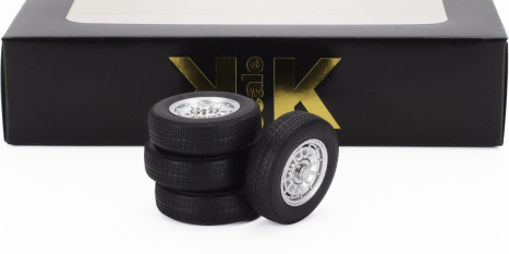 Kk-scale Accessories Set 4x Wheels And Rims For Ghibli Coupe 1969 1:18 Černý Chrom