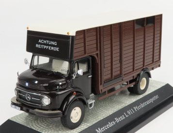 Premium classixxs Mercedes benz L911 Truck Achtung Reitpferde Trasporto Bestiame 1969 - Livestock Transporter 1:43 2 Tóny Hnědé