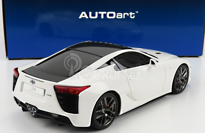 Autoart Lexus Lfa Coupe 2012 1:18 Nejbělejší Bílý Uhlík