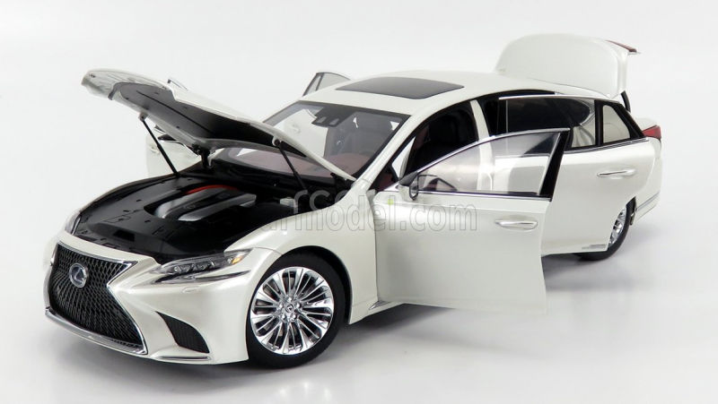 Autoart Lexus Ls500h 2018 1:18 Bílá Perla