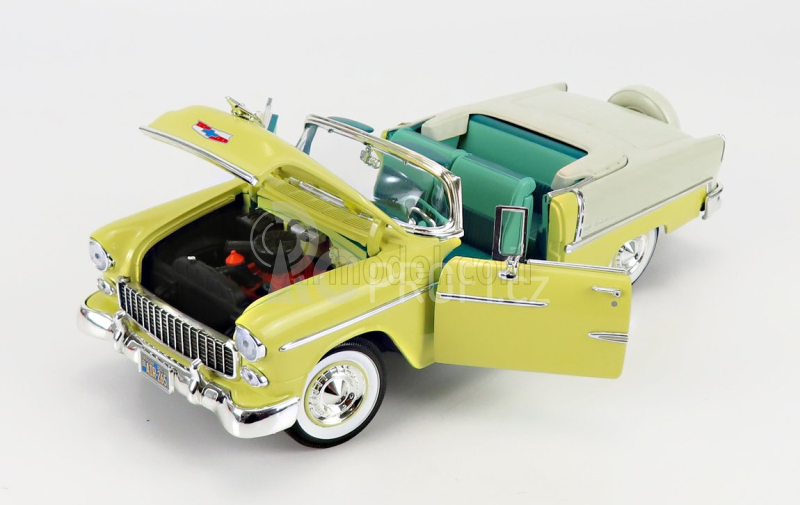 Autoworld Chevrolet Bel Air Cabriolet Open 1955 1:18 Žluté Stříbro