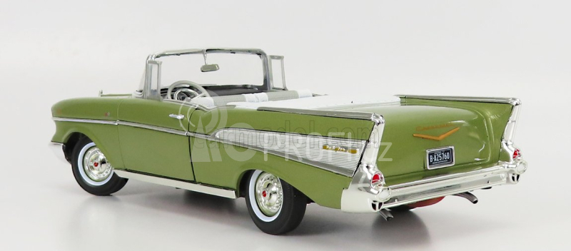 Autoworld Chevrolet Bel Air Cabriolet Open 1957 1:18 Green Met