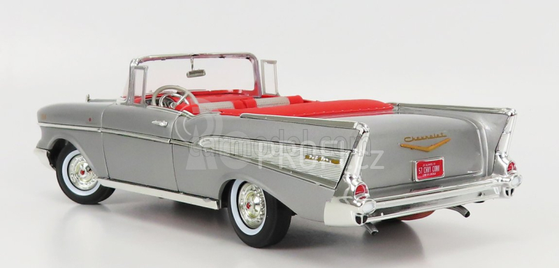 Autoworld Chevrolet Bel Air Cabriolet Open 1957 1:18 Silver