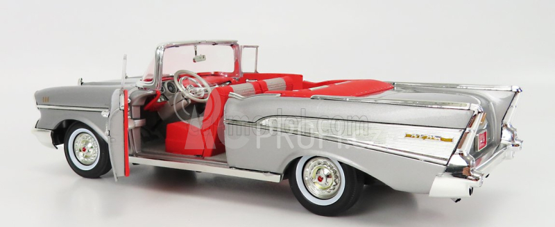 Autoworld Chevrolet Bel Air Cabriolet Open 1957 1:18 Silver