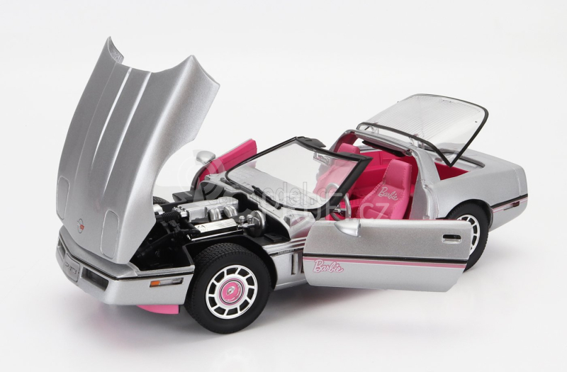 Autoworld Chevrolet Corvette Spider Open 1986 - Barbie 1:18 Silver Pink