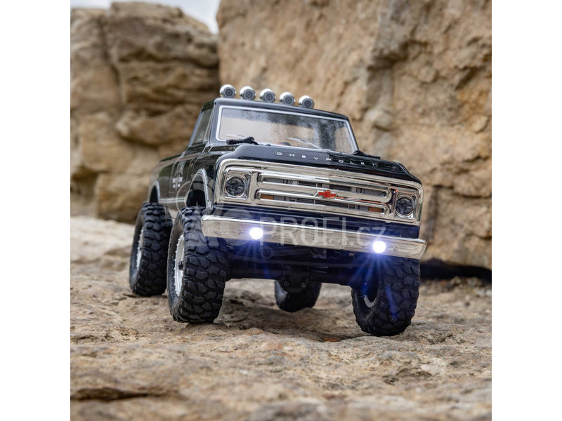 RC auto Axial SCX24 Chevrolet C10 1967 1:24 4WD RTR, černá