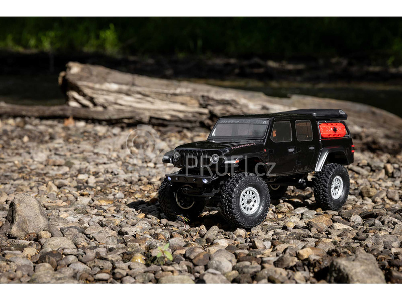 RC auto Axial SCX24 Jeep Gladiator 1:24 4WD RTR, bílá