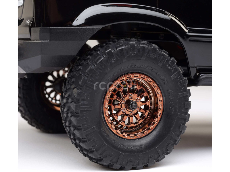 RC auto Axial SCX24 Lexus GX 470 1:24 4WD RTR, bílá