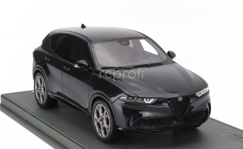 Bbr-models Alfa romeo Tonale Veloce Plug-in Hybrid 2023 - Con Vetrina - With Showcase 1:18 Nero Alfa - Černá