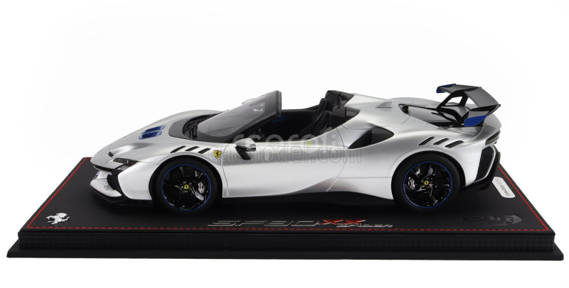 Bbr-models Ferrari Sf90 Xx Stradale Spider 2024 - Con Vetrina - With Showcase 1:18 Argento Nurburgring - Stříbrná Modrá Černá