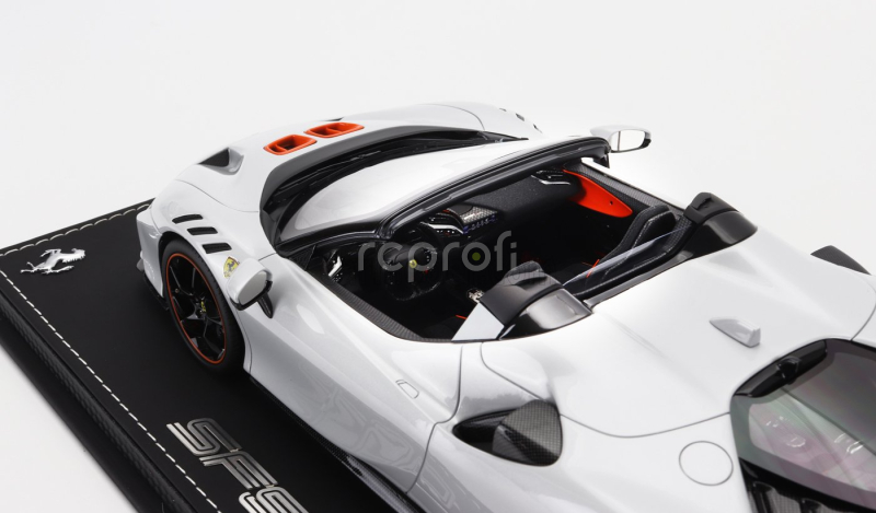 Bbr-models Ferrari Sf90 Xx Stradale Spider 2024 - Con Vetrina - With Showcase 1:18 Bianco Artico - Bílá Met Oranžová Černá