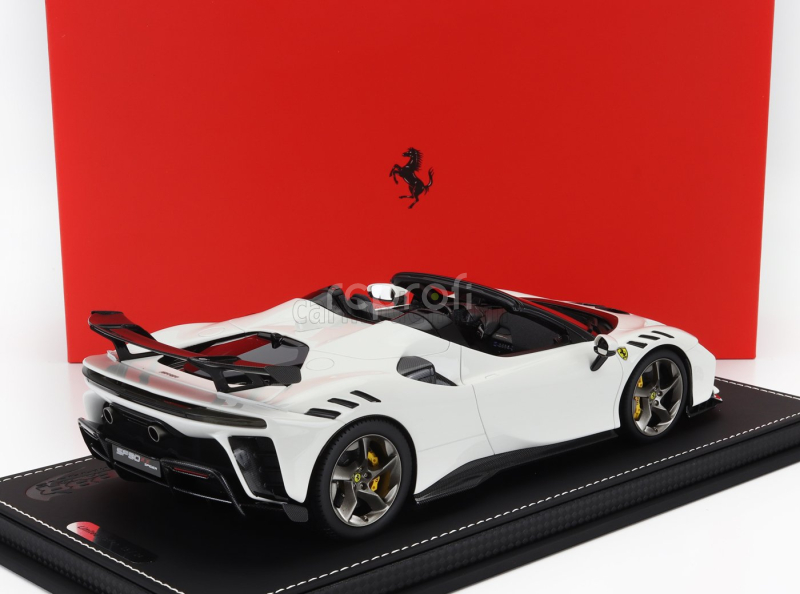 Bbr-models Ferrari Sf90 Xx Stradale Spider 2024 - Con Vetrina - With Showcase 1:18 Bianco Cervino - Bílá Černá