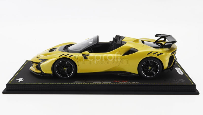 Bbr-models Ferrari Sf90 Xx Stradale Spider 2024 - Con Vetrina - With Showcase 1:18 Giallo Montecarlo - Žlutá S Černou