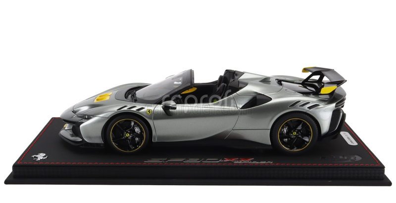 Bbr-models Ferrari Sf90 Xx Stradale Spider 2024 - Con Vetrina - With Showcase 1:18 Grigio Competizione - Šedá Žlutá Černá