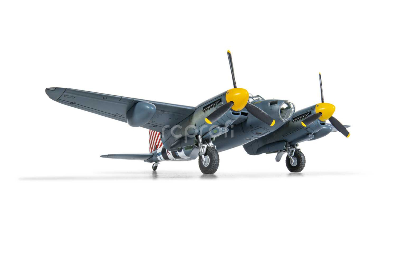 Classic Kit letadlo A04065 - De Havilland Mosquito PR.XVI (1:72)