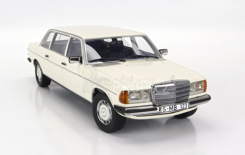 Cult-scale models Mercedes benz E-class E250 (w123) 1978 1:18 Bílá