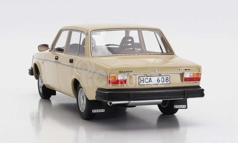 Cult-scale models Volvo 244dl 1975 1:18 Creme