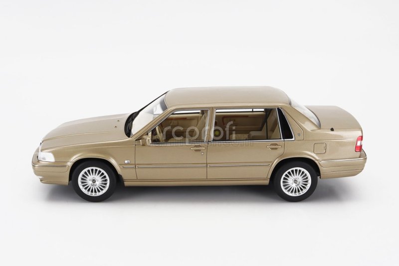 Dna collectibles Volvo S90 1998 1:18 Champagne