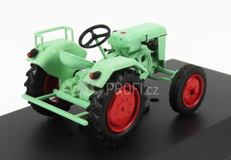 Edicola Normag C10 Tractor 1952 - Con Vetrina - With Showcase 1:43 Velmi Světle Zelená