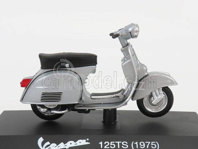 Edicola Piaggio Vespa 125 Ts 1975 1:18 Silver