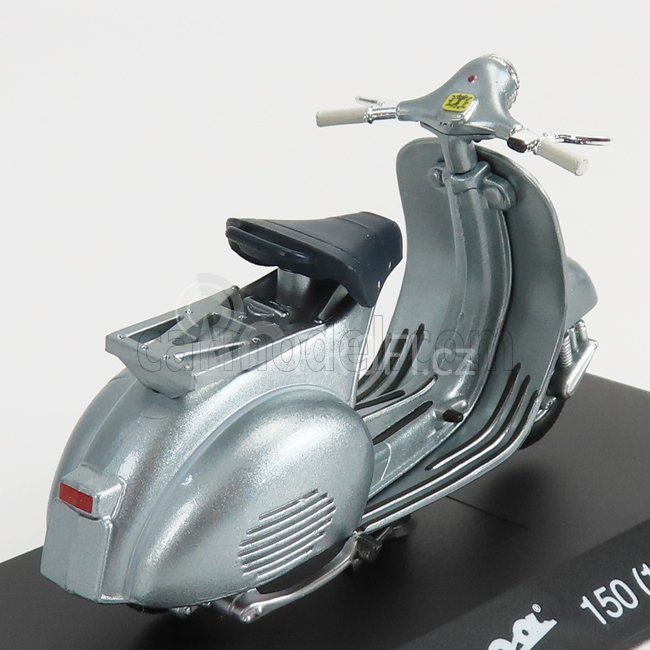 Edicola Piaggio Vespa 150 1957 1:18 Silver