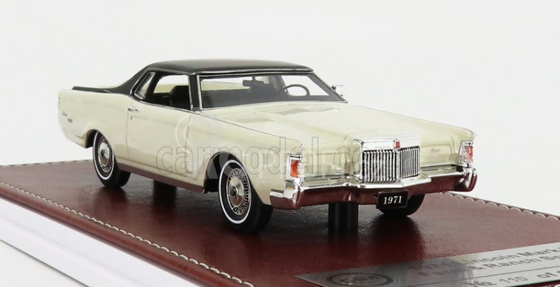 Great-iconic-models Lincoln Continental Mark Iii Farm And Ranch 1971 1:43 Bílá