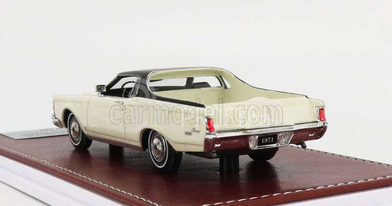 Great-iconic-models Lincoln Continental Mark Iii Farm And Ranch 1971 1:43 Bílá