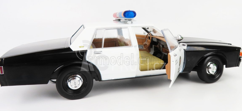 Greenlight Chevrolet Caprice Metropolitan Police 1987 - Terminator 2 Movie 1991 1:18