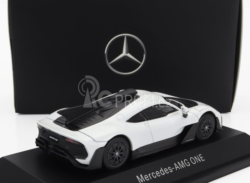 I-scale Mercedes benz One Amg (c298) 2022 1:43 Designo Kašmírová Bílá