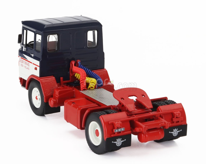 Ixo-models DAF 2600 Tractor Truck 2-assi 1970 1:43 Bílá Červená