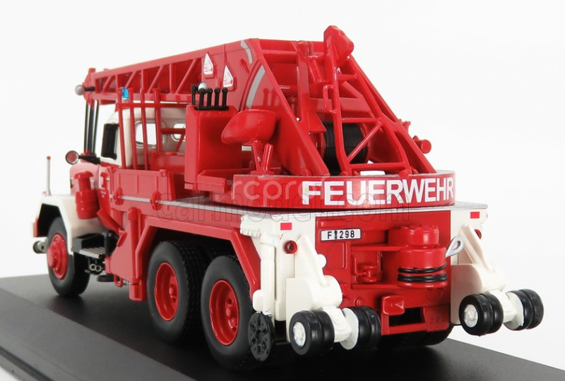 Ixo-models Magirus Uranus Kw16 Truck 3-assi Feuerwehr Frankfurt Gru Crane 1959 1:43 Červená Bílá