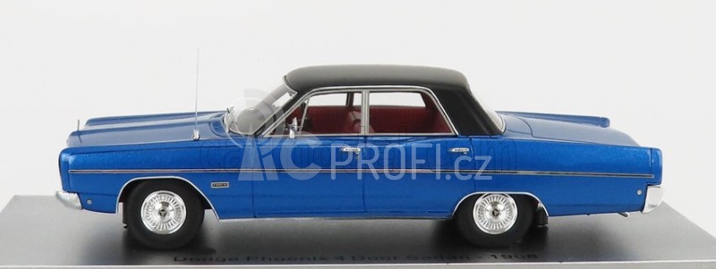 Kess-model Dodge Phoenix 4-door Sedan 1968 1:43 Světle Modrá S Černou