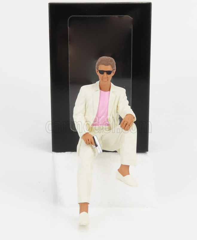 Kk-scale Figures Sunny Sitting For Ferrari 365 Gtb Daytona Spider Open 1969 1:18 Bílá Růžová