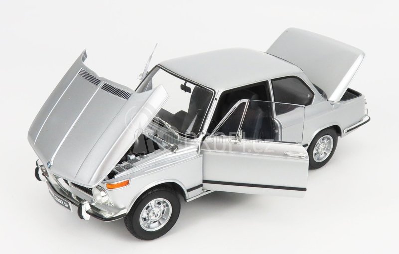 Kyosho BMW 2002tii 1972 1:18 Silver