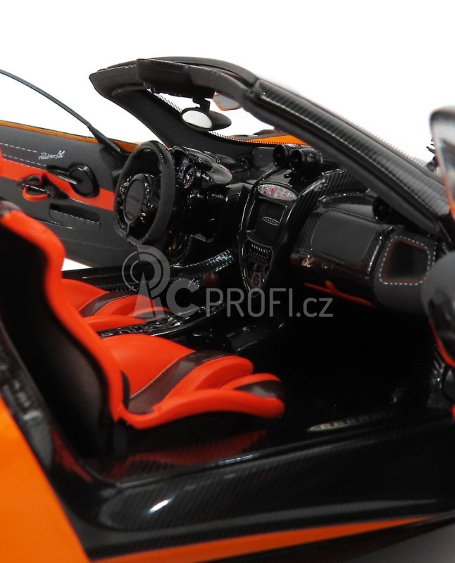 Lcd-model Pagani Huayra Bc Roadster N 20 2017 1:18 Oranžová Černá