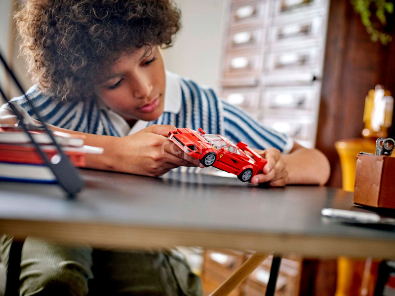 LEGO Speed Champions - Superauto Ferrari F40